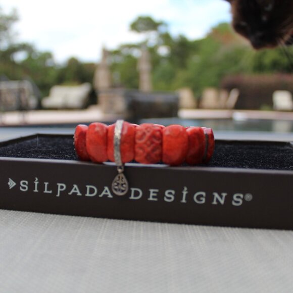 B2259 Silpada Red Coral Stretch Bracelet - Picture 1 of 4
